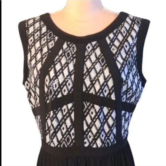 R&M Richards Abstract Black White Print Mapped Bust Mini Dress Size 14 - Picture 4 of 14